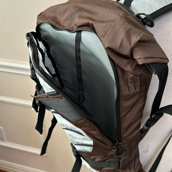 Spyder SOPRIS BACKPACK - Bison/Ash - Picture 15 of 16